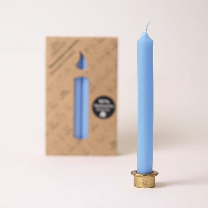Grimm´s mesilasvahast küünal, light blue. 12 tk