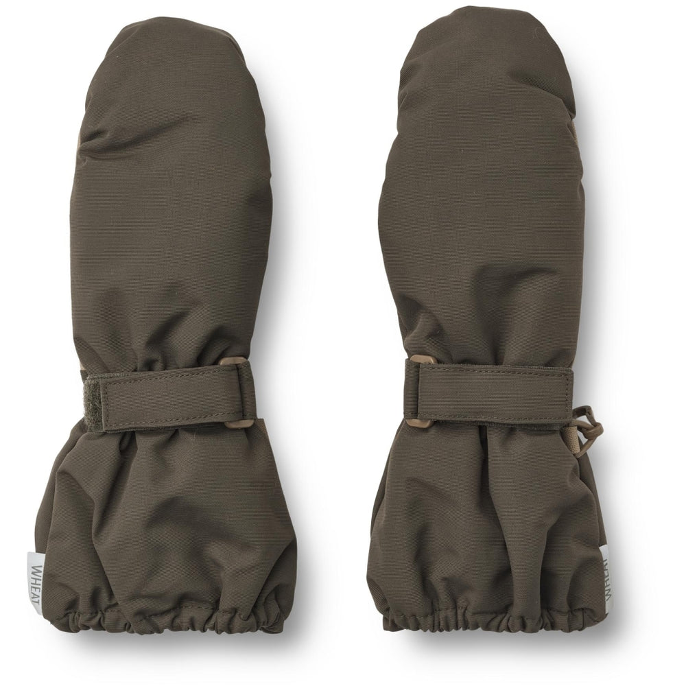 Wheat sooja voodriga talvelabakud, dry black
