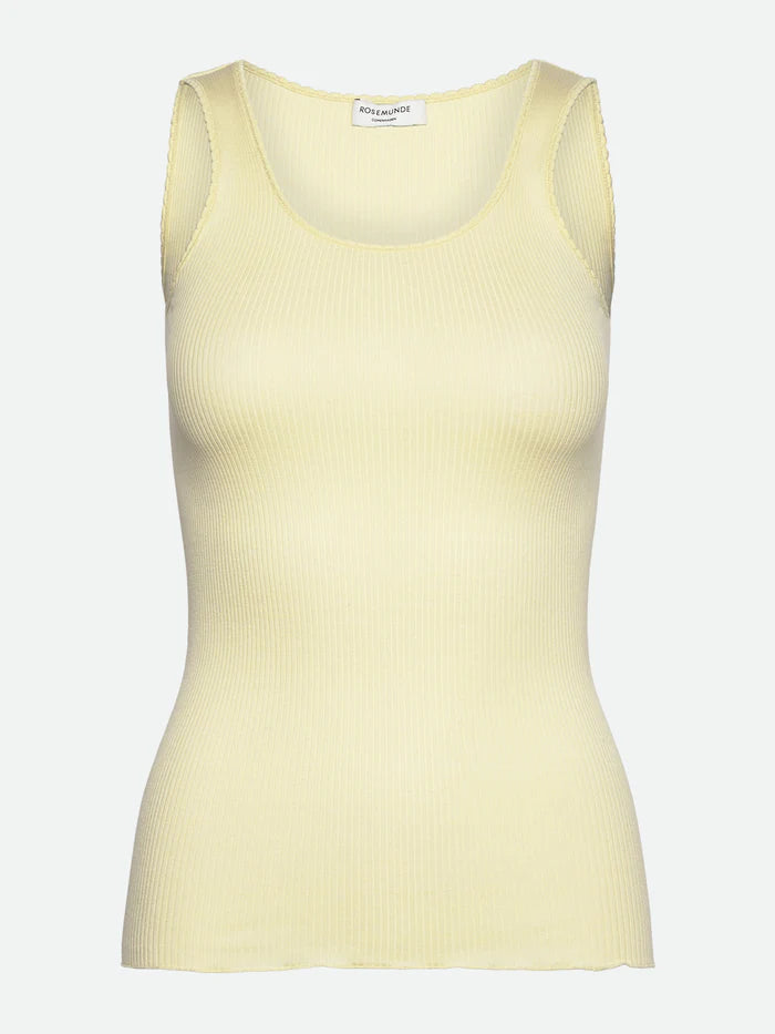 Rosemunde Beatha siidist särgik pitsita, pastel yellow