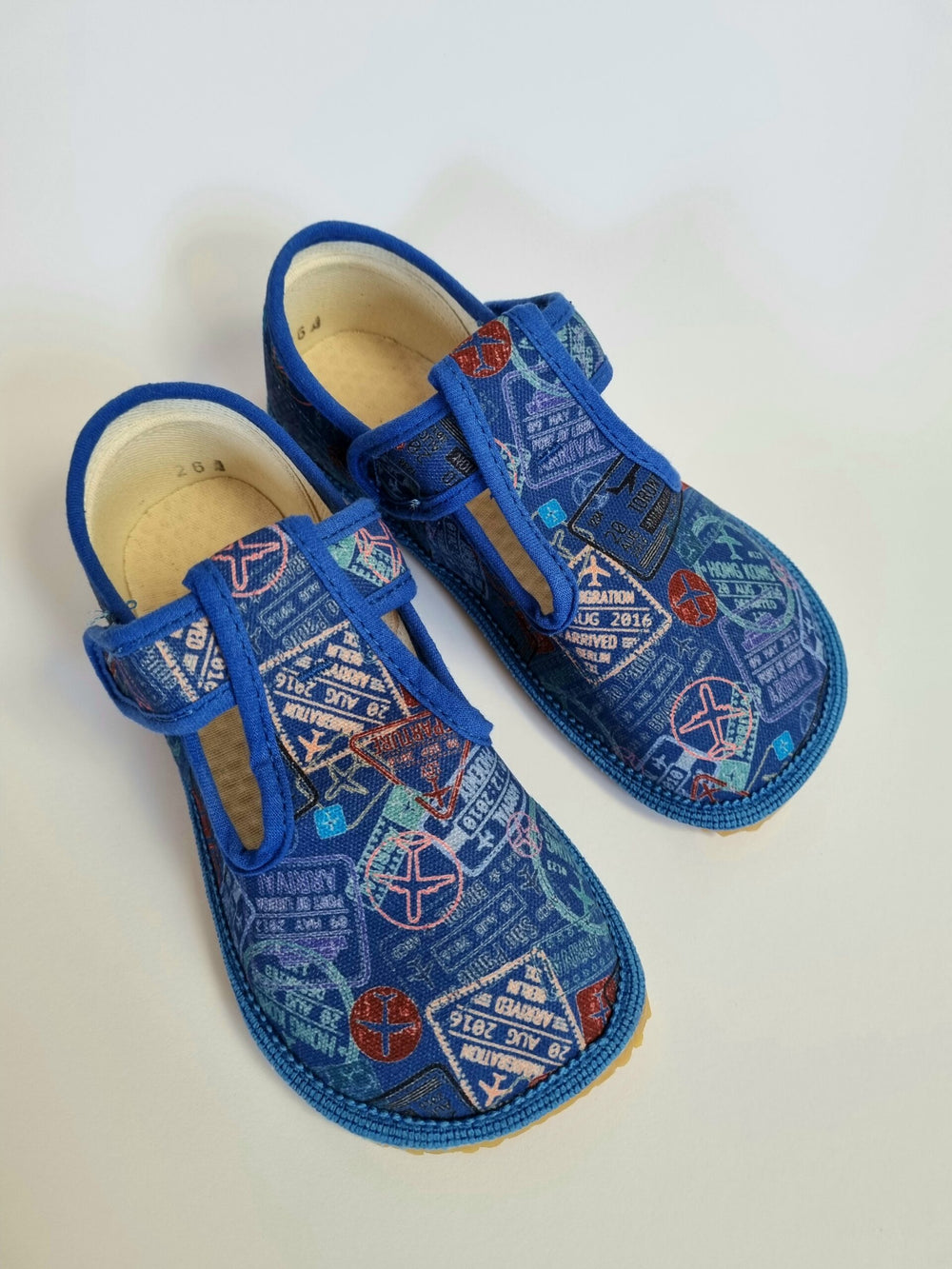 Beda Boty sisejalats, blue signs