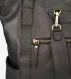 Treats nahast seljakott Ottelia Common Black