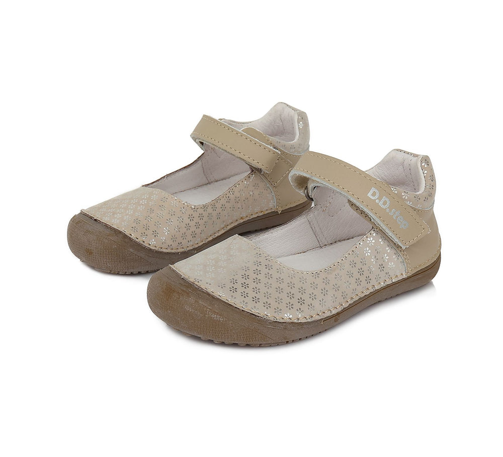 D.D.Step nahast kingad, cream