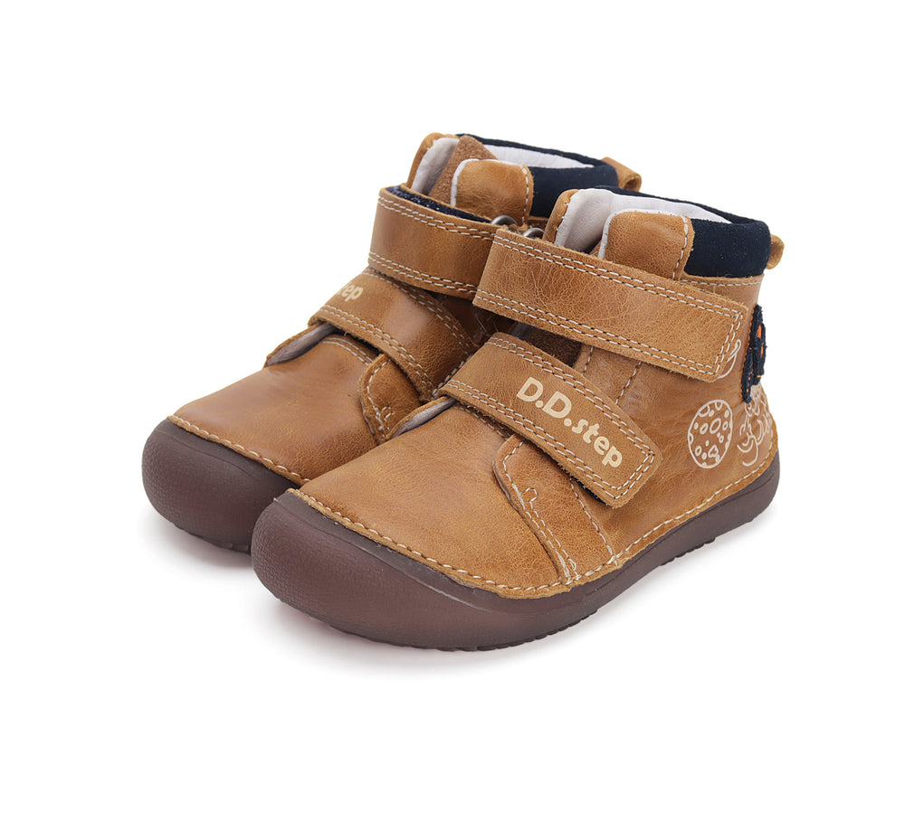 D.D.Step heledava tallaga nahast kevad-/sügissaapad, chocolate 063/AW'24