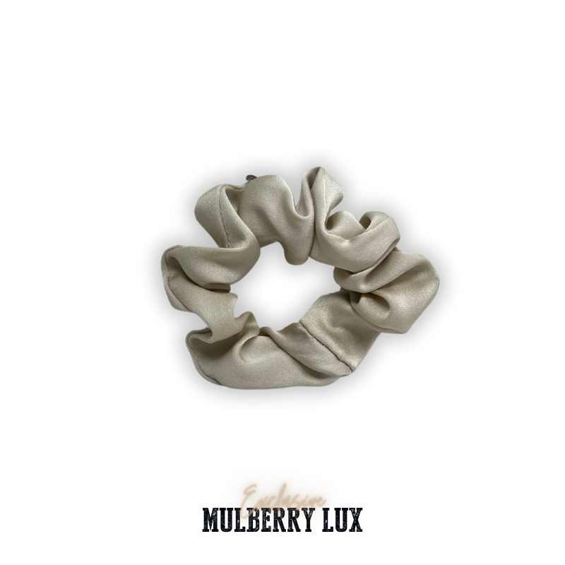 Hairjewelz by Elle Mulberry Lux siidist scrunchie “Pearl”
