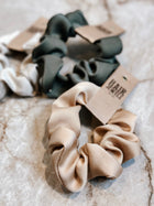 Hairjewelz by Elle Mulberry Lux siidist scrunchie “Champagne”