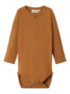 Lil Atelier ISAK Slim body, orgaanilisest puuvillast, chipmunk
