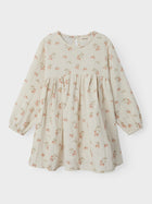 Lil' Atelier musliinkangast BIBA kleit, turtledove/strawberry