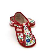 Baby Bare sisejalatsid, white folklore