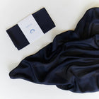 Sarah's Silks ühevärviline mängusiid, must