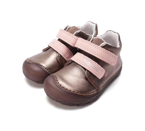 D.D.Step pimedas helendava tallaga nahast tossud, chocolate 073
