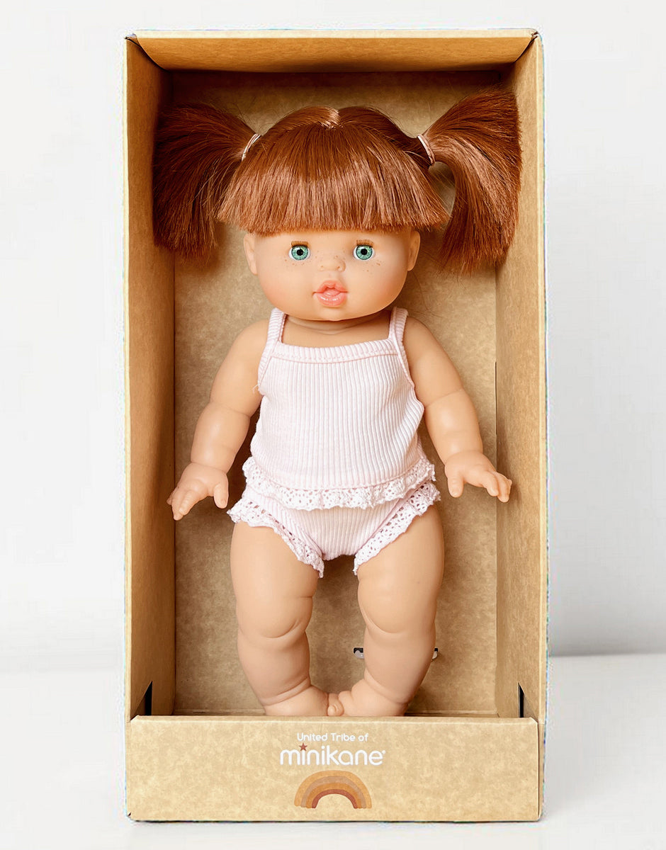 Minikane® Gordis 34cm nukk Gabrielle koos heleroosa pesukomplektiga