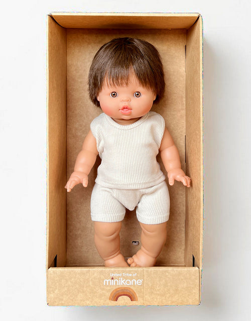 Minikane® Gordis 34cm nukk Jules koos helebeeži pesukomplektiga