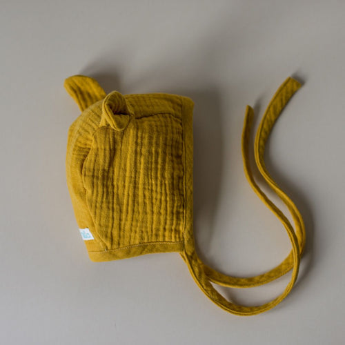 MiniMilla musliinkangast beebimüts, mustard mouse