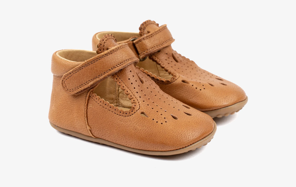 Pom Pom Beginners Ballerina T-Bar, camel