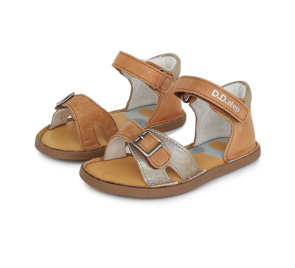 D.D.Step nahast lahtised sandaalid kinnise kannaga, chocolate
