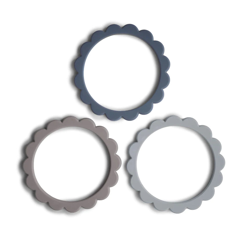 Mushie silikoonist närimisrõngas Flower 3tk- Steel/Dove Gray/Stone