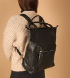 Treats nahast seljakott Ottelia Common Black
