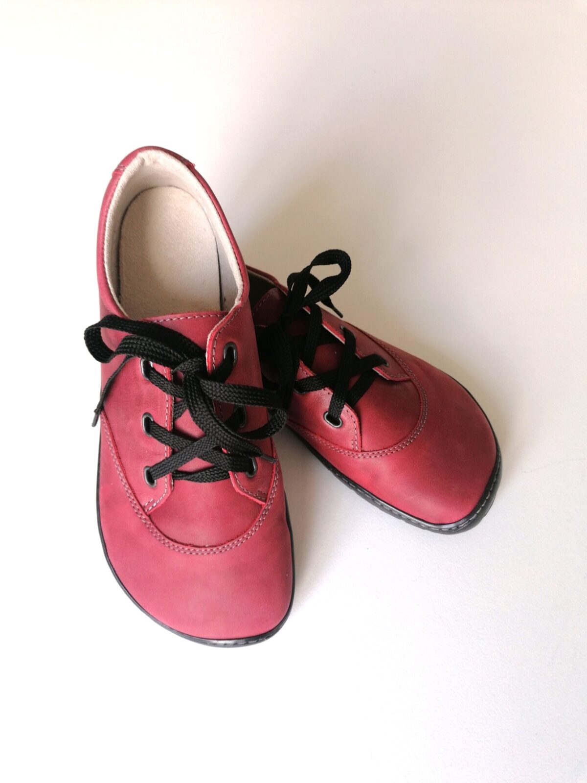 Fare Bare nahast kingad, punane Kevad/sügis - HellyK - Kvaliteetsed lasteriided, villariided, barefoot jalatsid
