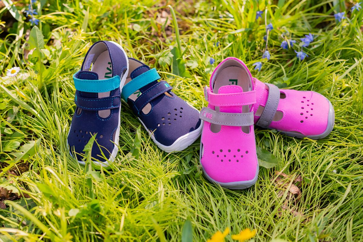 Fare Bare sandaalid, navy-valge, 23-27 Laste barefoot jalatsid - HellyK - Kvaliteetsed lasteriided, villariided, barefoot jalatsid