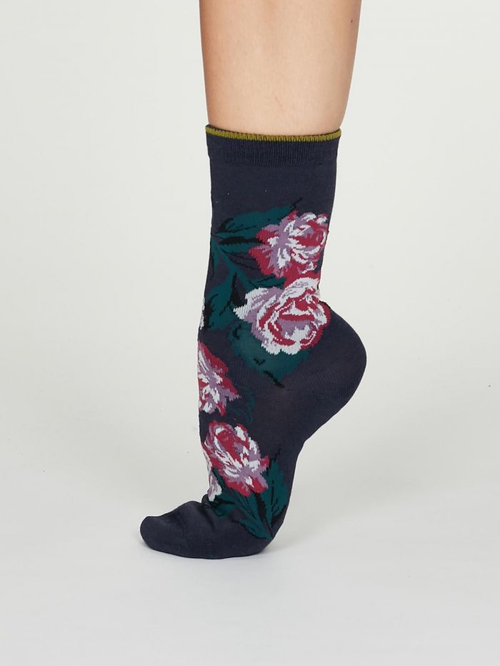 spw491-indigo-blue–rosie-bamboo-rose-socks-in-indigo–1