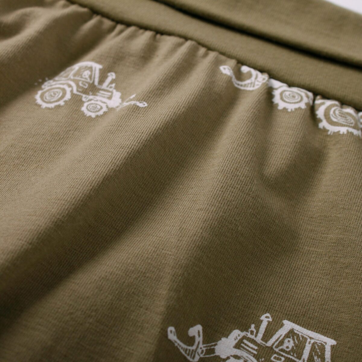 Fred´s World Tractor Pants, Moss Fred´s World Tractor Pants, Moss Green Cotton - HellyK - Kvaliteetsed lasteriided, villariided, barefoot jalatsid