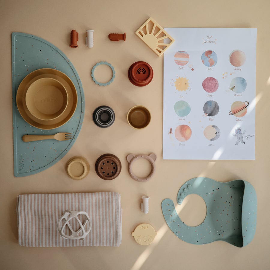 Mushie Topside ladumismäng- Retro Beebimänguasjad - HellyK - Kvaliteetsed lasteriided, villariided, barefoot jalatsid