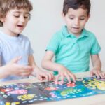 poppik-jeu-educatif-poster-puzzle-stickers-activite-manuelle-montessori-4-1