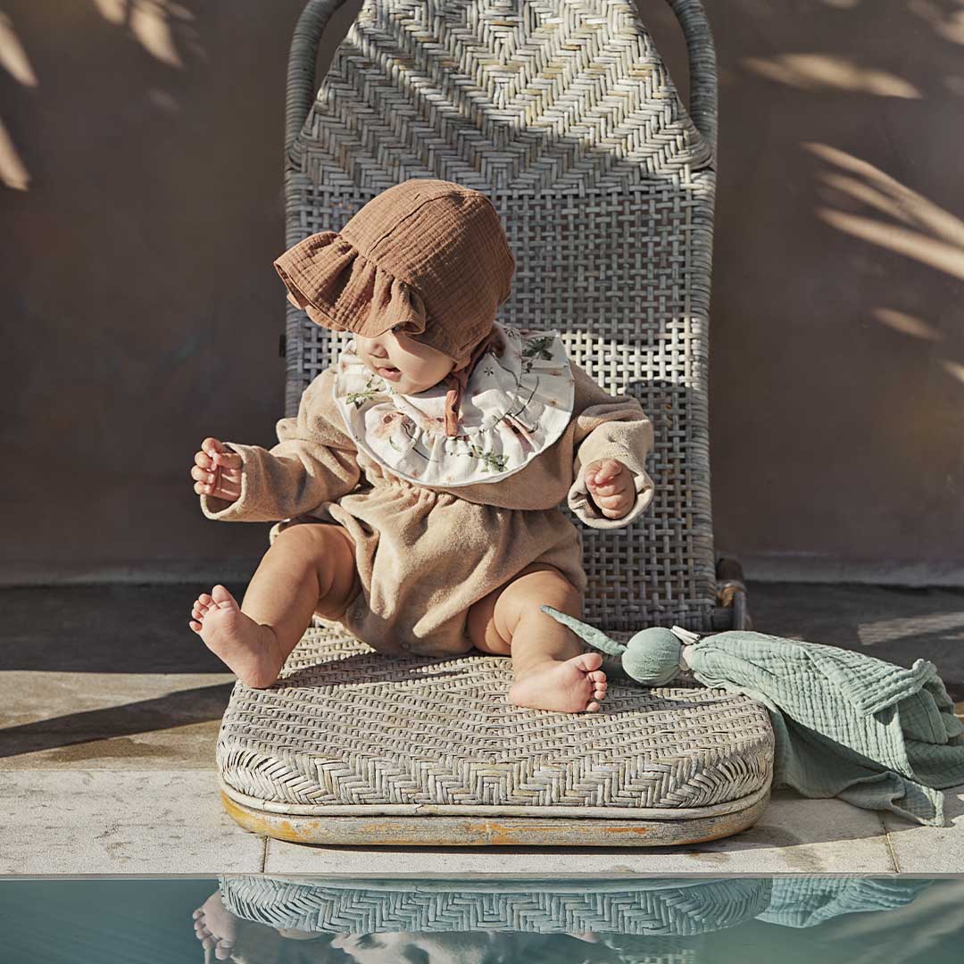 Elodie Details Baby Bonnet – Soft Terracotta Beebimütsid - HellyK - Kvaliteetsed lasteriided, villariided, barefoot jalatsid