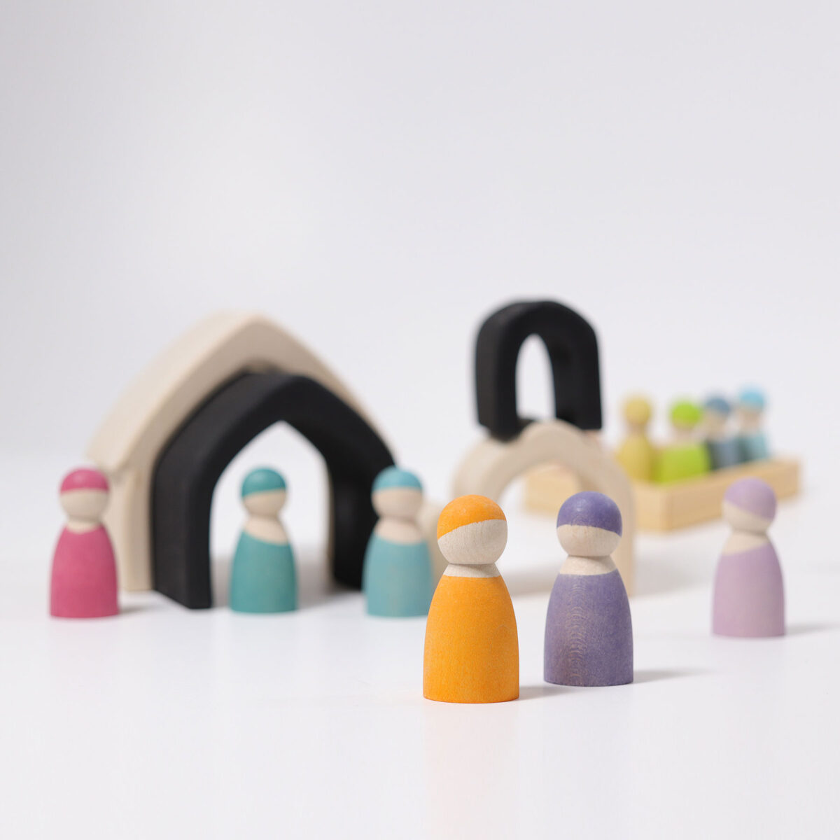 Grimm´s “Monokroomne Maja” Grimm's puidust mänguasjad - HellyK - Kvaliteetsed lasteriided, villariided, barefoot jalatsid