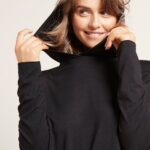 Women_s-Long-Sleeve-hooded-T-Shirt