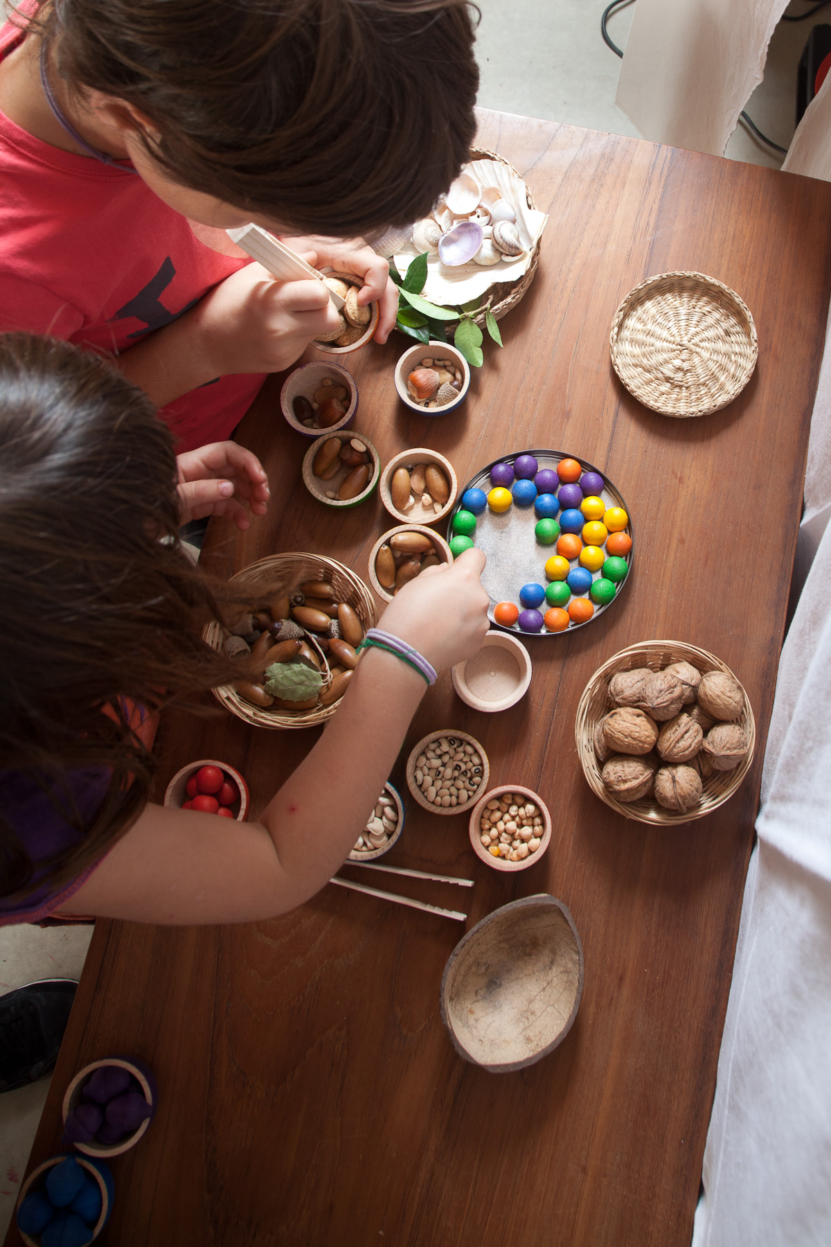 Grapat Bowls & marbles Grapat puidust mänguasjad - HellyK - Kvaliteetsed lasteriided, villariided, barefoot jalatsid