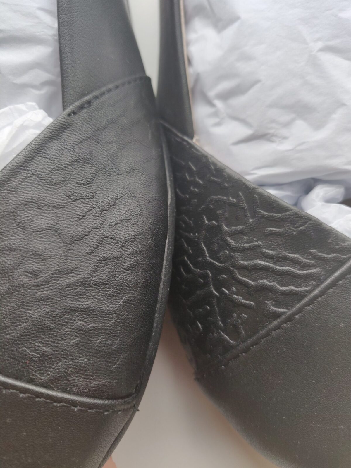Xero Phoenix Leather- Black- Erinev mustri sügavus Outlet jalatsid - HellyK - Kvaliteetsed lasteriided, villariided, barefoot jalatsid