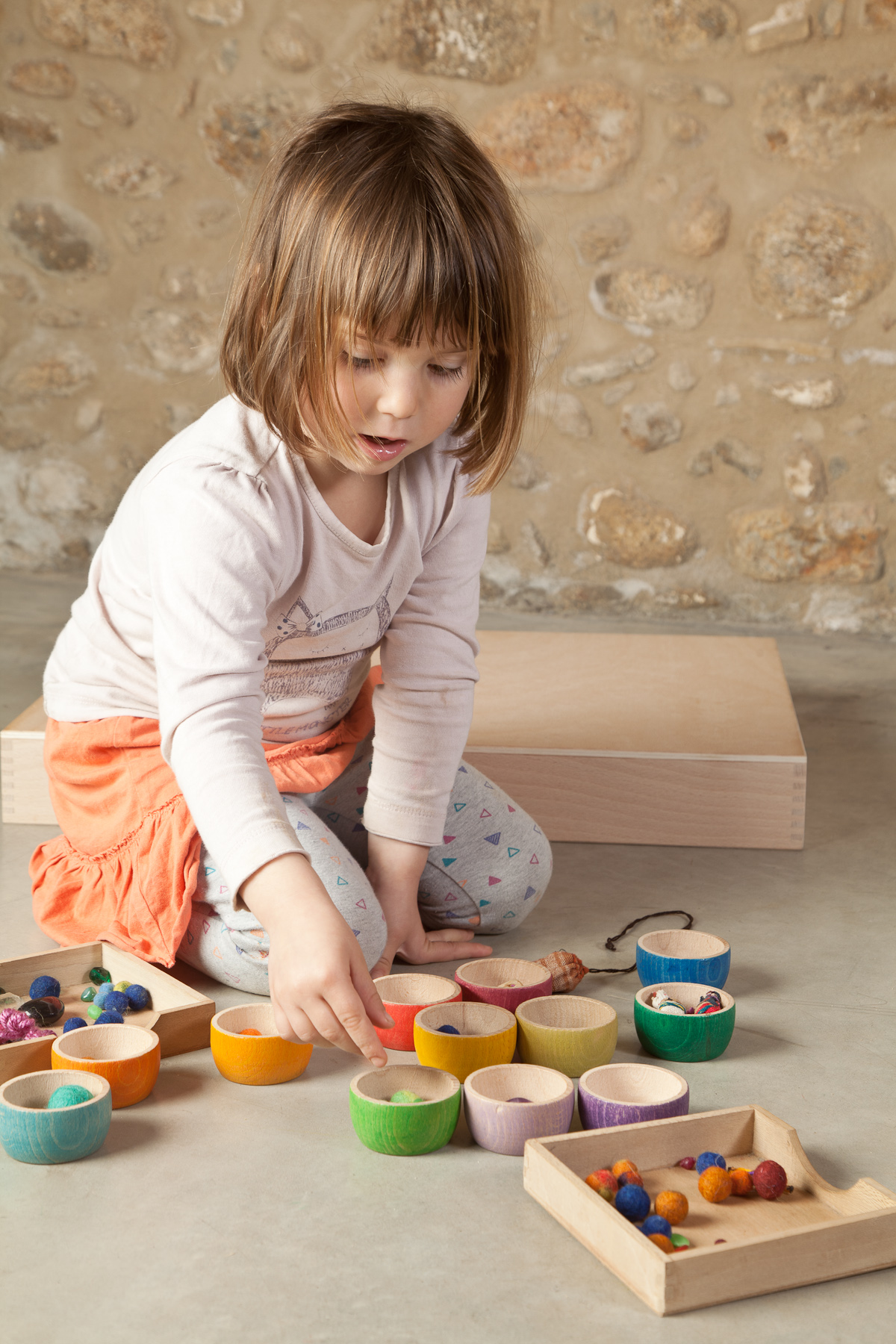 Grapat 12 Bowls Grapat puidust mänguasjad - HellyK - Kvaliteetsed lasteriided, villariided, barefoot jalatsid