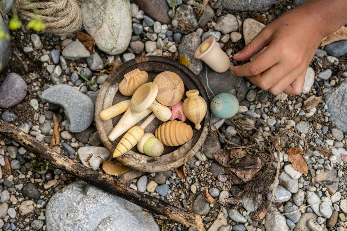 Grapat Wonders Grapat puidust mänguasjad - HellyK - Kvaliteetsed lasteriided, villariided, barefoot jalatsid