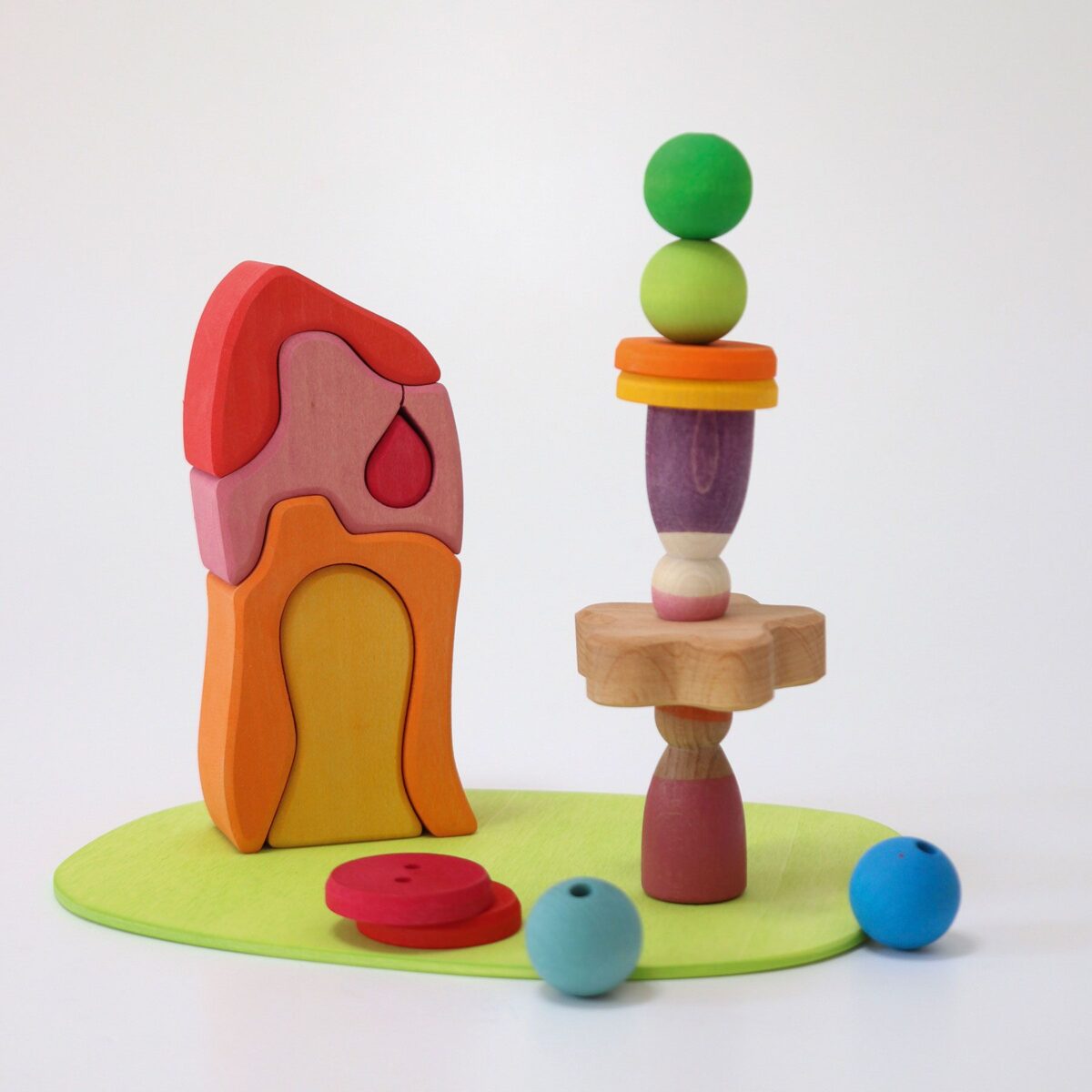 Grimm´s ehituskomplekt “Lilleaasa mängumaailm” Grimm's puidust mänguasjad - HellyK - Kvaliteetsed lasteriided, villariided, barefoot jalatsid
