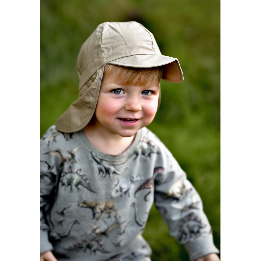 Mikk-Line päikesekaitsemüts nokaga, Olive Gray Lasteriided - HellyK - Kvaliteetsed lasteriided, villariided, barefoot jalatsid