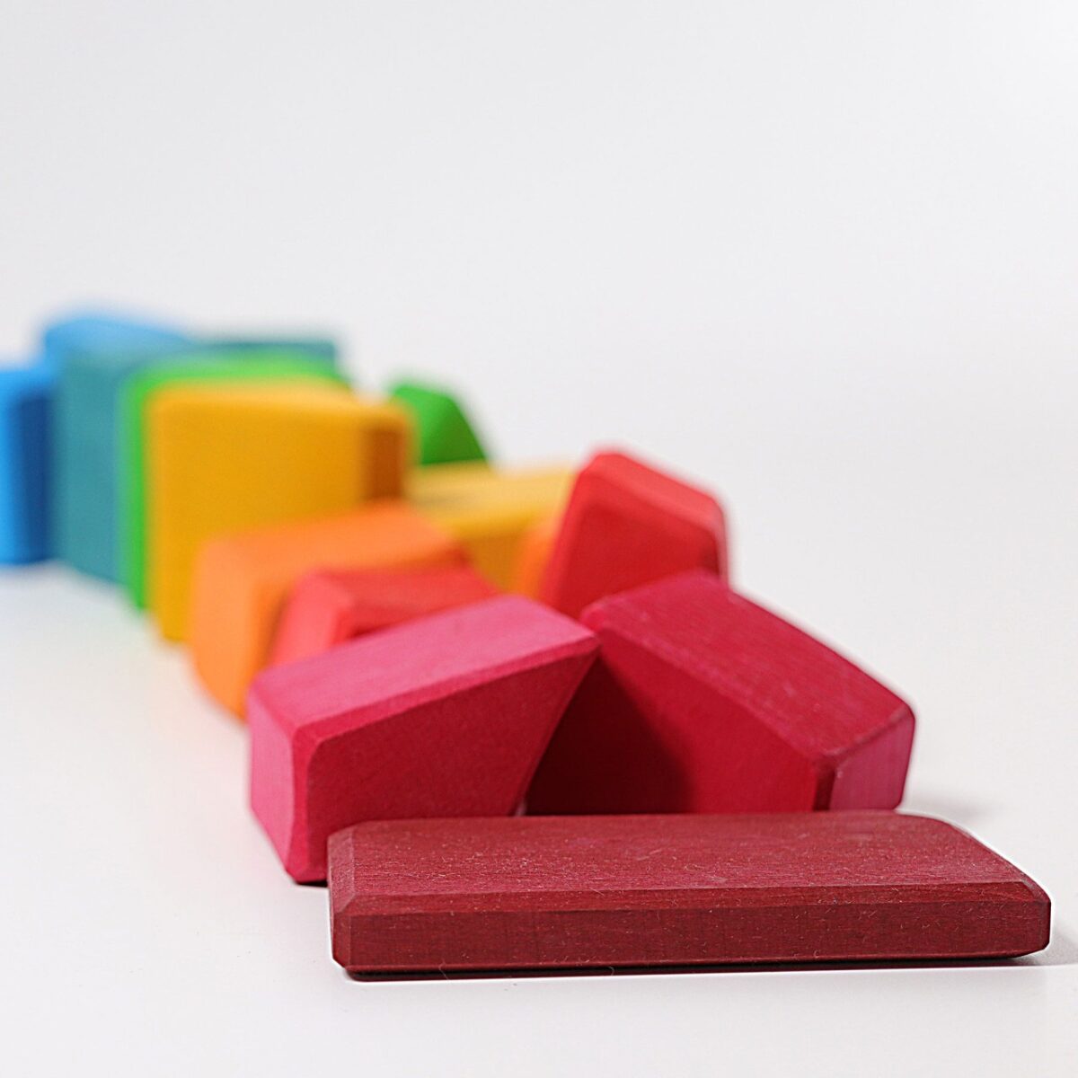 Grimm’s Colored Waldorf Blocks Grimm's puidust mänguasjad - HellyK - Kvaliteetsed lasteriided, villariided, barefoot jalatsid