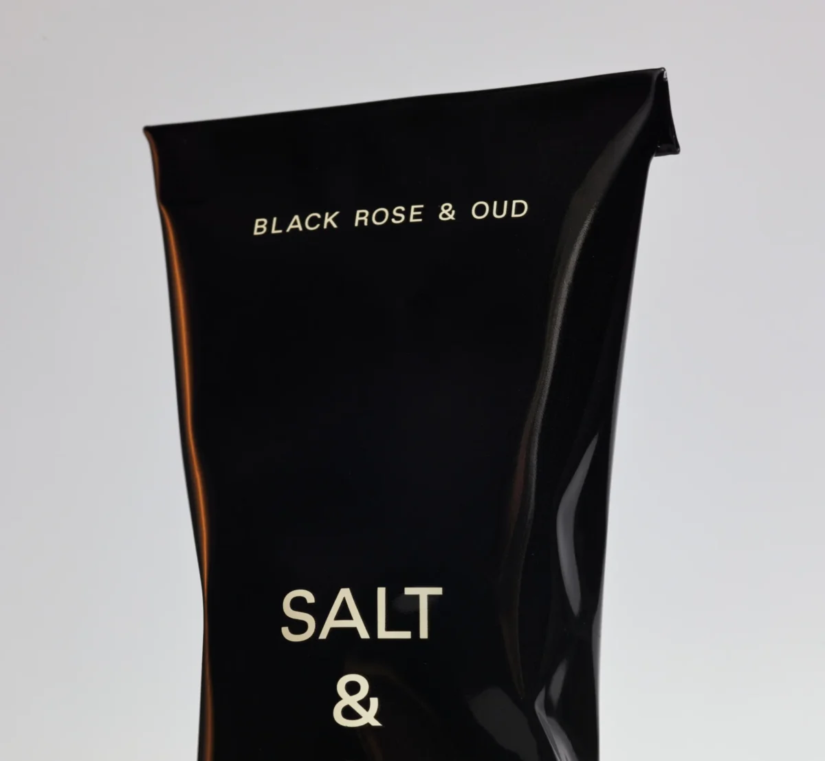 Salt & Stone naturaalne kätekreem, Black Rose & Oud 60 ml Hooldusvahendid, kosmeetika ja aksessuaarid - HellyK - Kvaliteetsed lasteriided, villariided, barefoot jalatsid