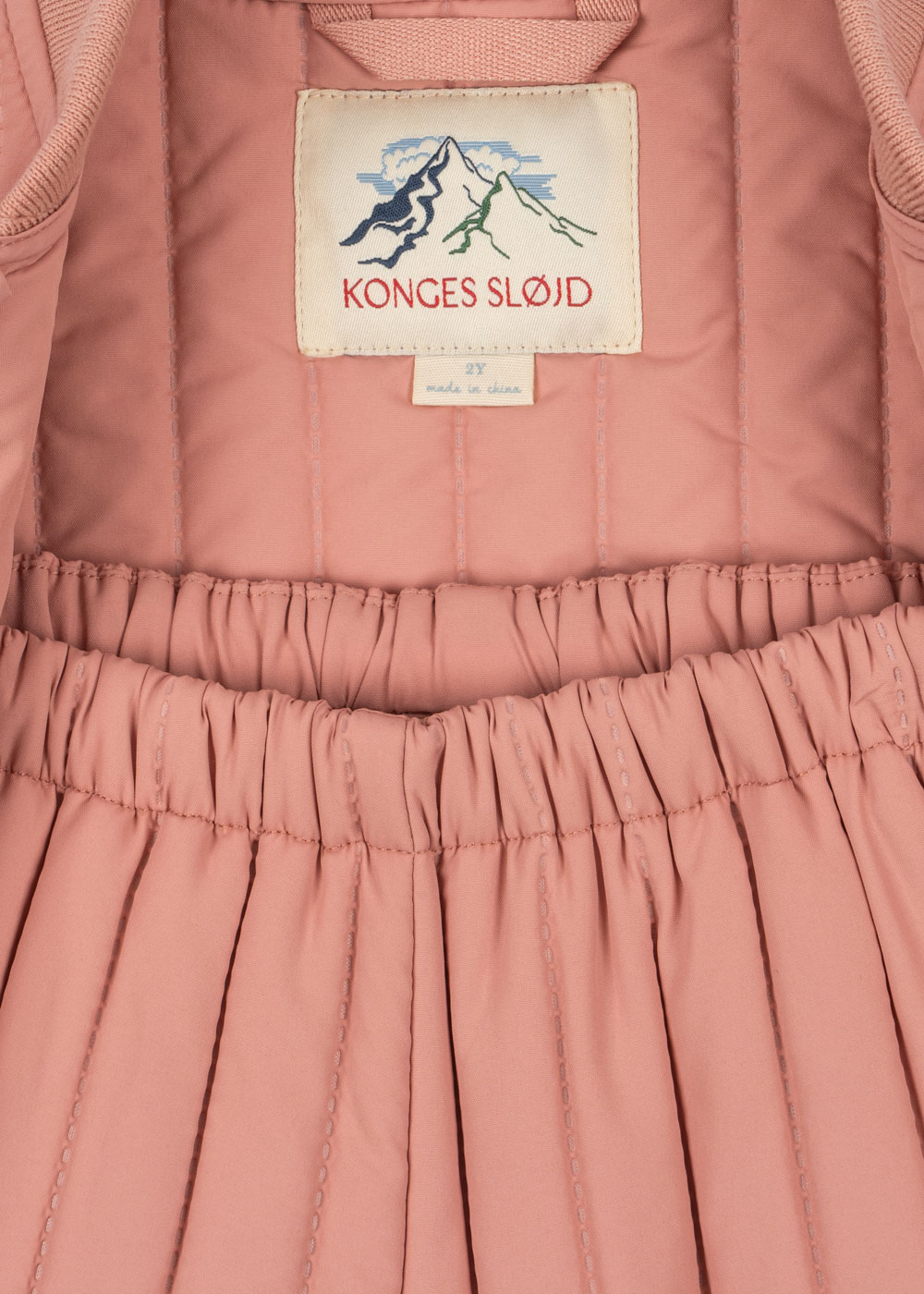 Konges Slojd Evi termokomplekt, cameo brown/SS’26 Konges Slojd Evi termokomplekt, cameo brown/SS’26 Lasteriided - HellyK - Kvaliteetsed lasteriided, villariided, barefoot jalatsid