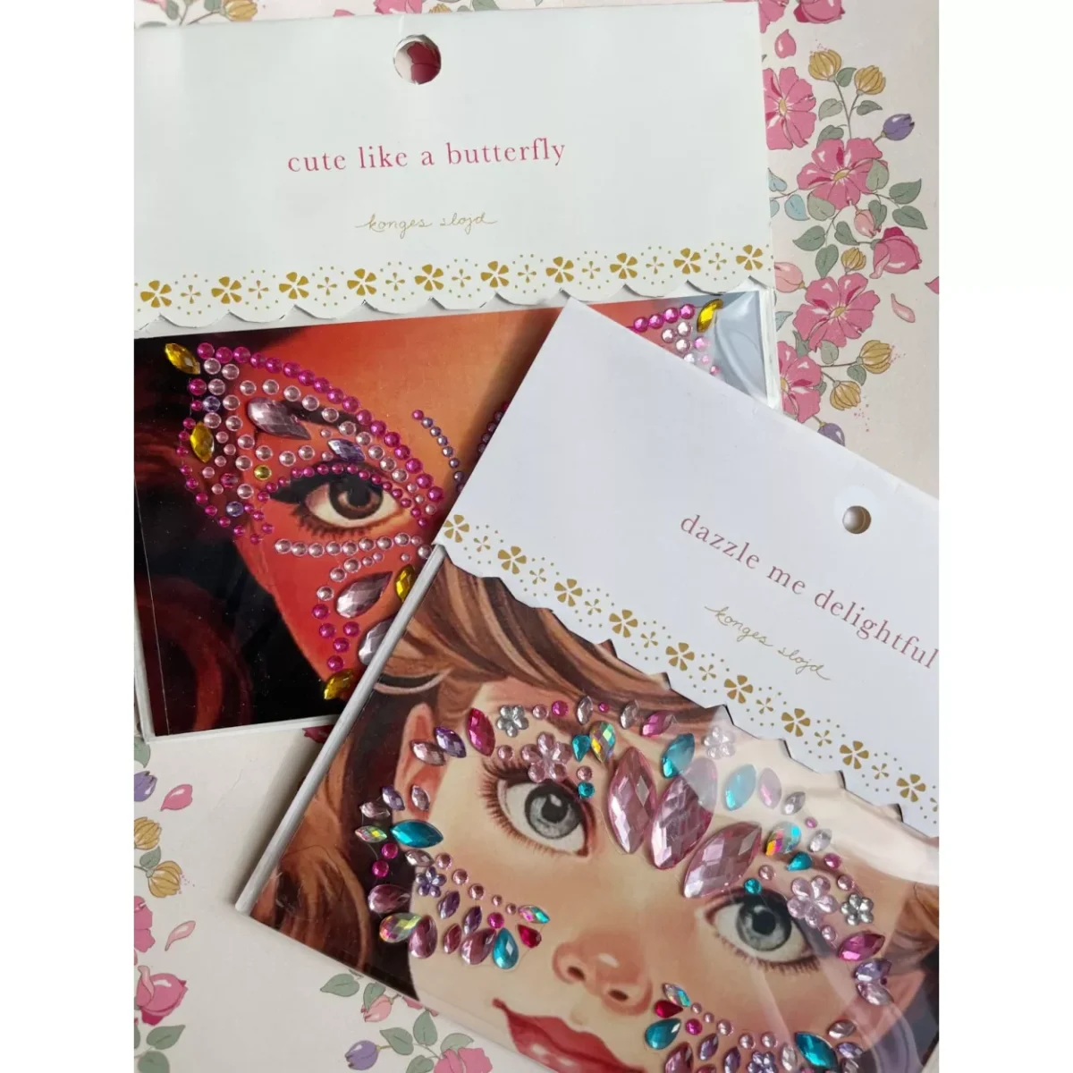 Konges Slojd Näojuveelid Konges Slojd Näojuveelid Hooldusvahendid, kosmeetika ja aksessuaarid - HellyK - Kvaliteetsed lasteriided, villariided, barefoot jalatsid