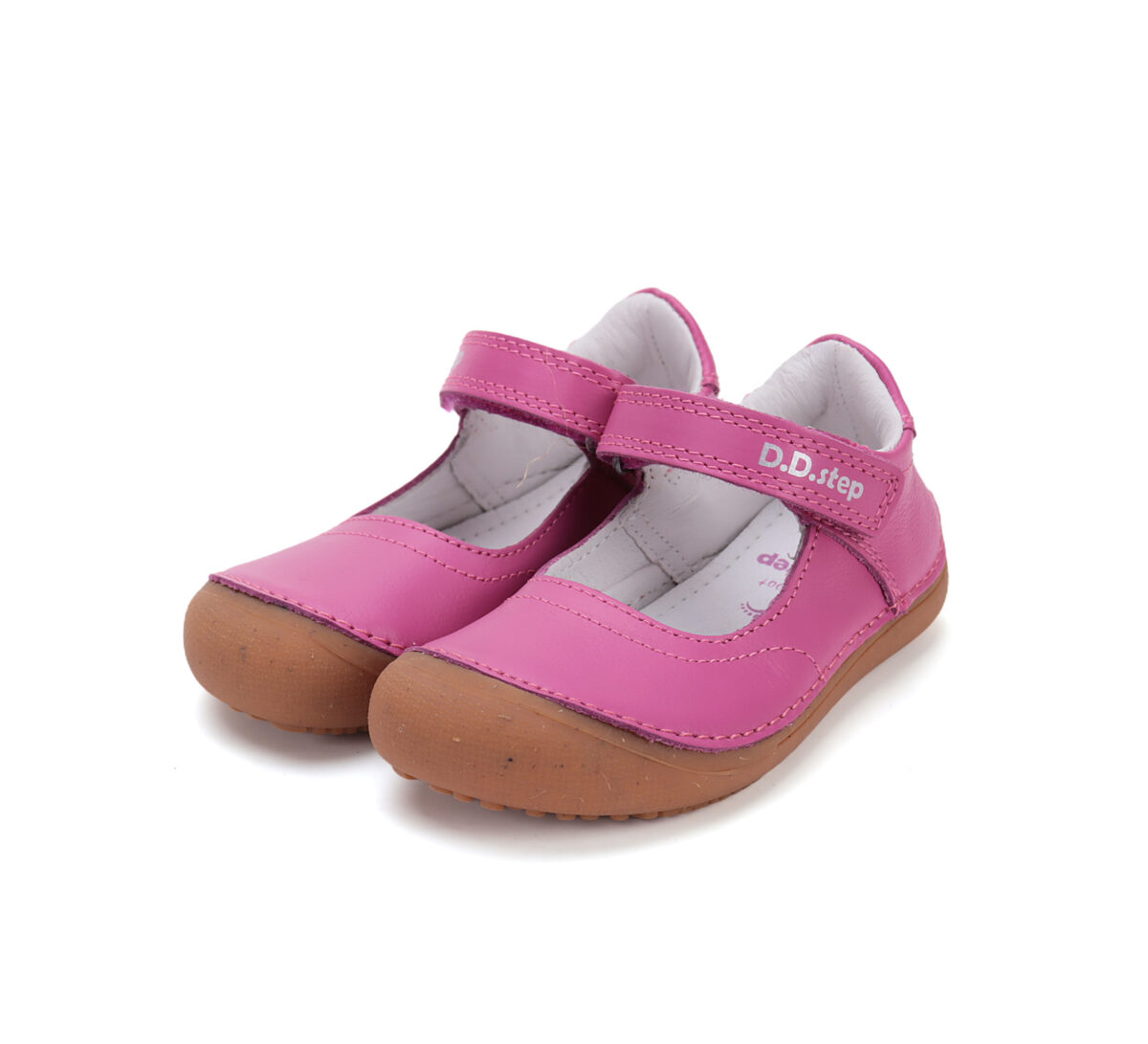 D.D. Step nahast kingad, dark pink 063 D.D. Step nahast kingad, dark pink 063 D.D.Step - HellyK - Kvaliteetsed lasteriided, villariided, barefoot jalatsid