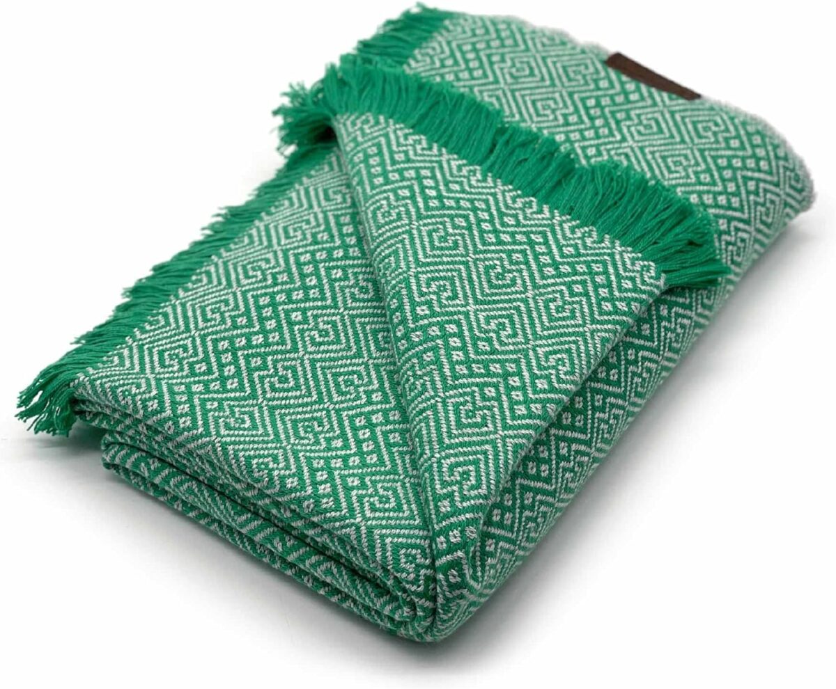 INKARI Elegante alpakavillane tekk, Green INKARI Elegante alpakavillane tekk, Green INKARI alpakatooted - HellyK - Kvaliteetsed lasteriided, villariided, barefoot jalatsid