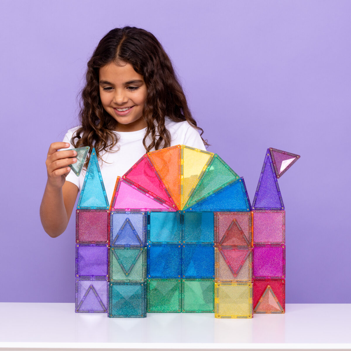 Connetix Glitter Castle Pack 48 pc, sädelevad magnetklotsid ✨ CONNETIX magnetklotsid - HellyK - Kvaliteetsed lasteriided, villariided, barefoot jalatsid