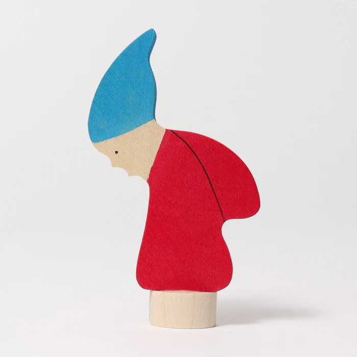Grimm´s dekoratiivfiguur “Talvepäkapikk” Grimm's puidust mänguasjad - HellyK - Kvaliteetsed lasteriided, villariided, barefoot jalatsid