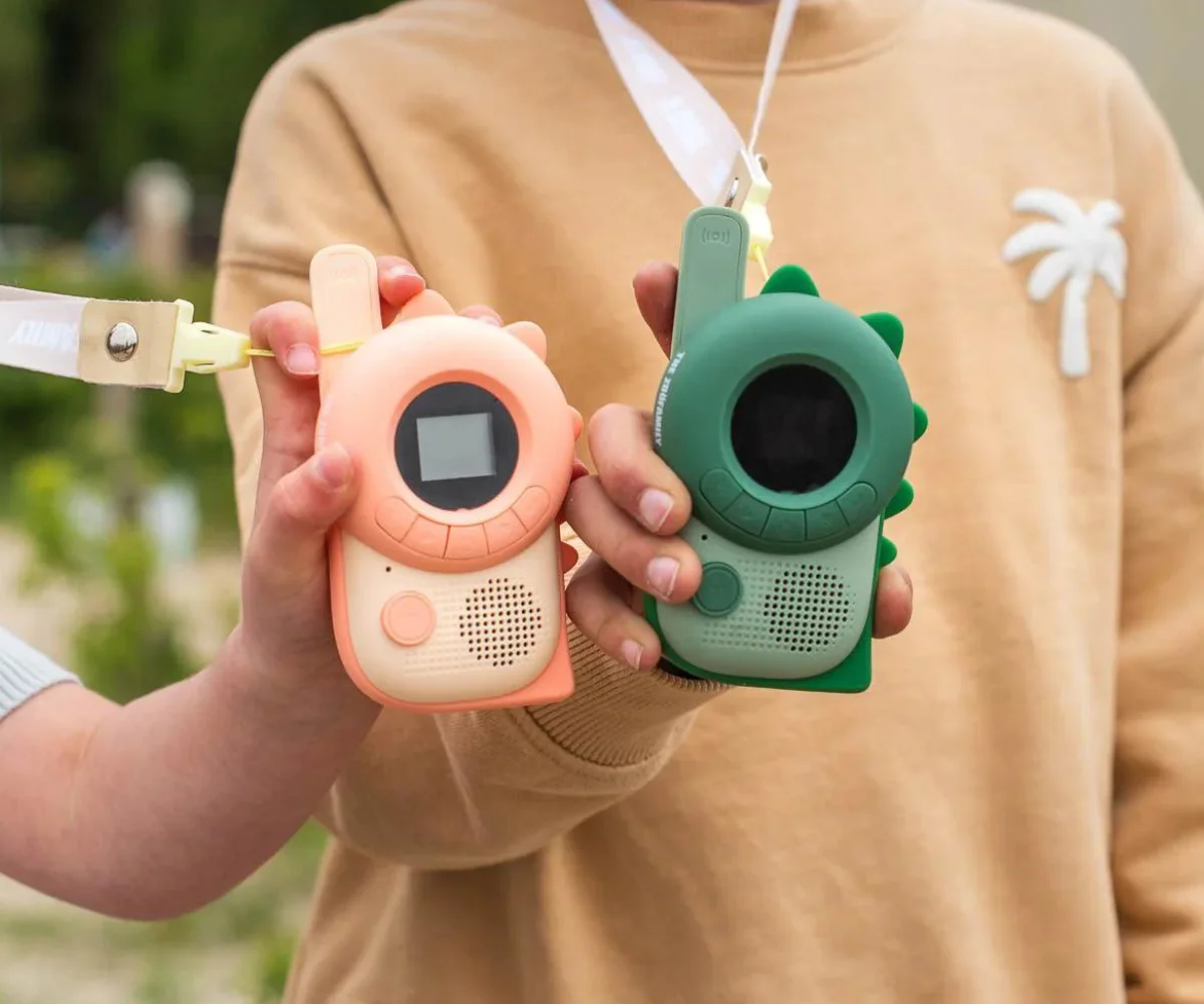The Zoofamily Walkie Talkie, dino roosa-dino roheline The Zoofamily Walkie Talkie, dino roosa-dino roheline Mänguasjad - HellyK - Kvaliteetsed lasteriided, villariided, barefoot jalatsid