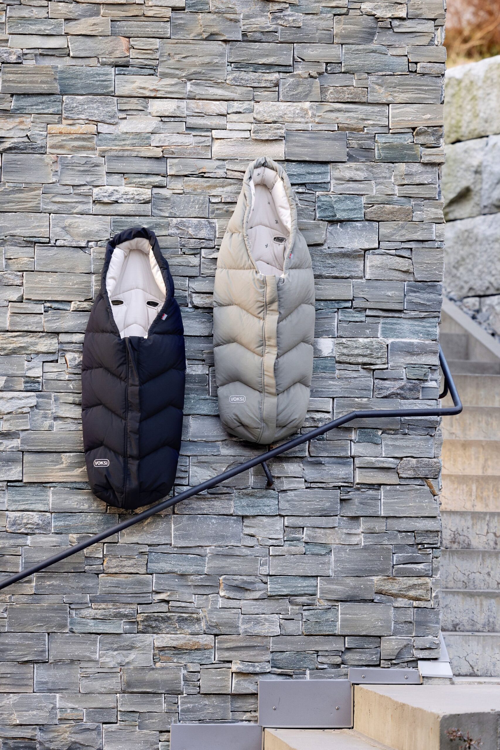 Voksi soojakott turvahälli või vankrisse Move Black Solid Voksi soojakott turvahälli või vankrisse Move Black Solid Kodumaailm ja muud tarvikud - HellyK - Kvaliteetsed lasteriided, villariided, barefoot jalatsid