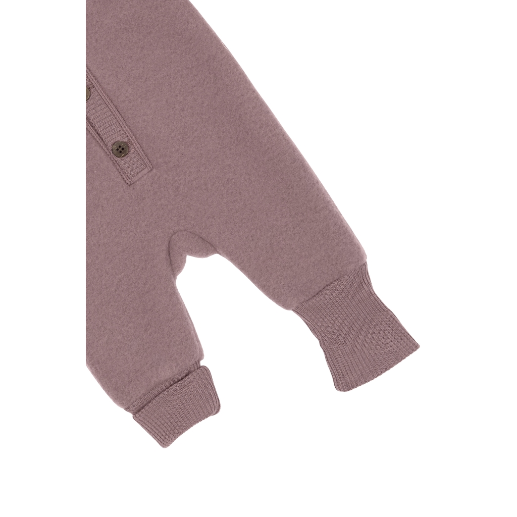 Mikk-Line meriinofliisist kombe kapuutsiga, twilight mauve Mikk-Line - HellyK - Kvaliteetsed lasteriided, villariided, barefoot jalatsid