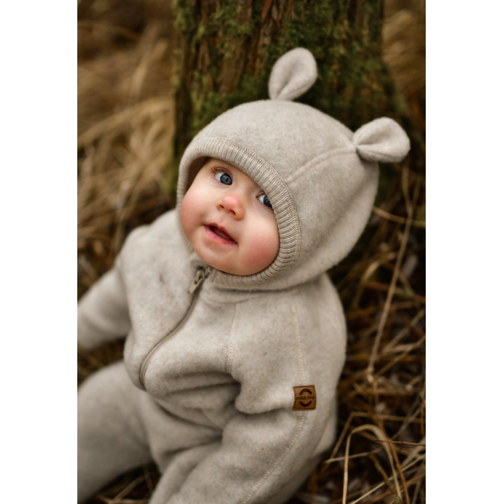 Mikk-Line meriinofliisist kombe kapuutsi ja kõrvadega, melange offwhite Mikk-Line - HellyK - Kvaliteetsed lasteriided, villariided, barefoot jalatsid