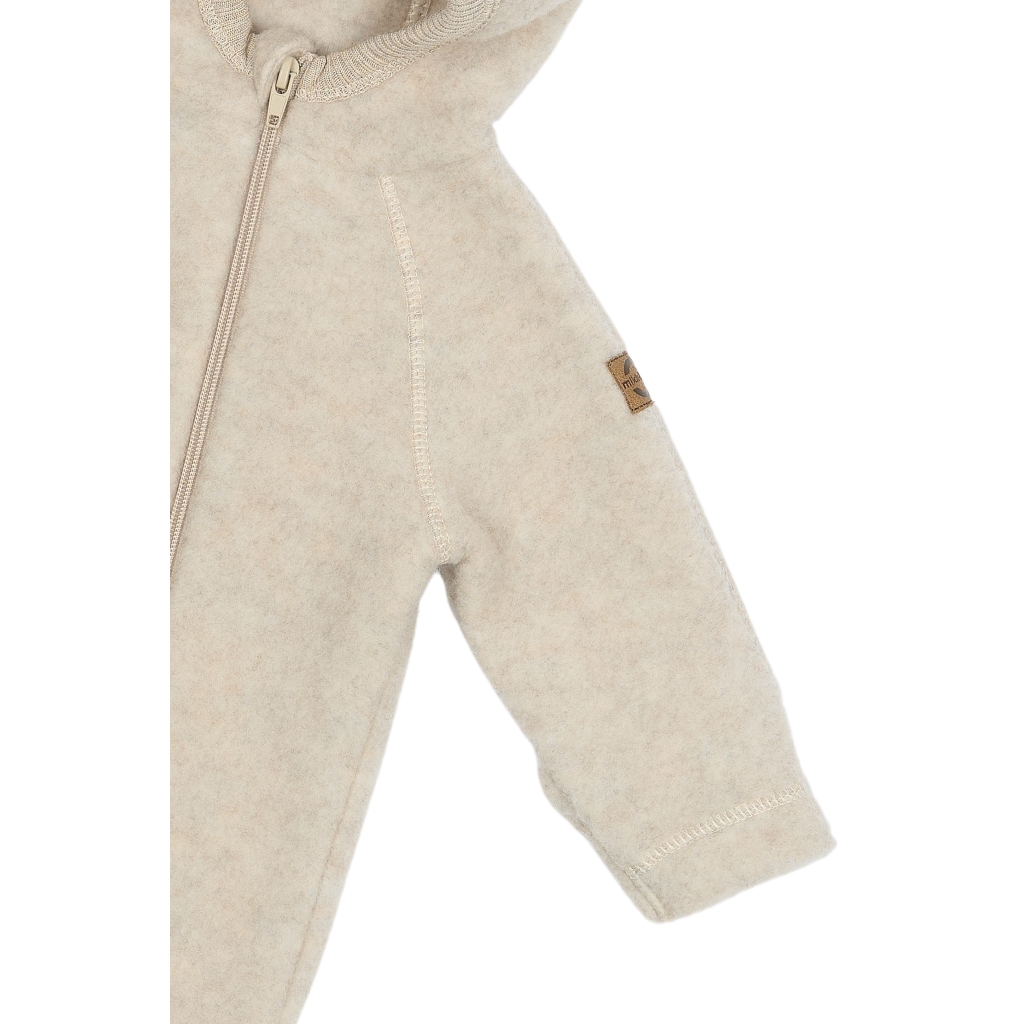 Mikk-Line meriinofliisist kombe kapuutsi ja kõrvadega, melange offwhite Mikk-Line - HellyK - Kvaliteetsed lasteriided, villariided, barefoot jalatsid