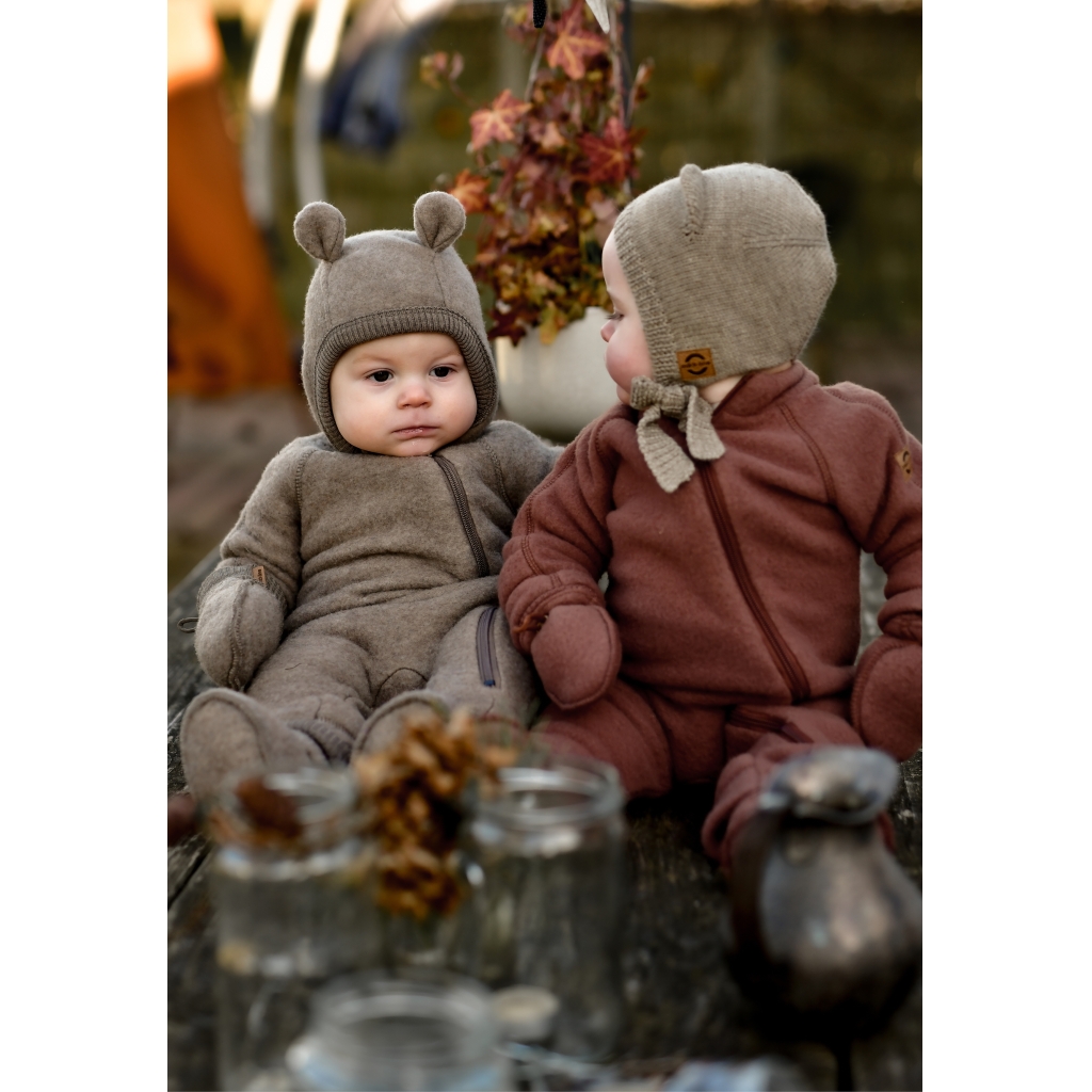 Mikk-Line meriinofliisist kombe kapuutsi ja kõrvadega, melange denver Mikk-Line - HellyK - Kvaliteetsed lasteriided, villariided, barefoot jalatsid